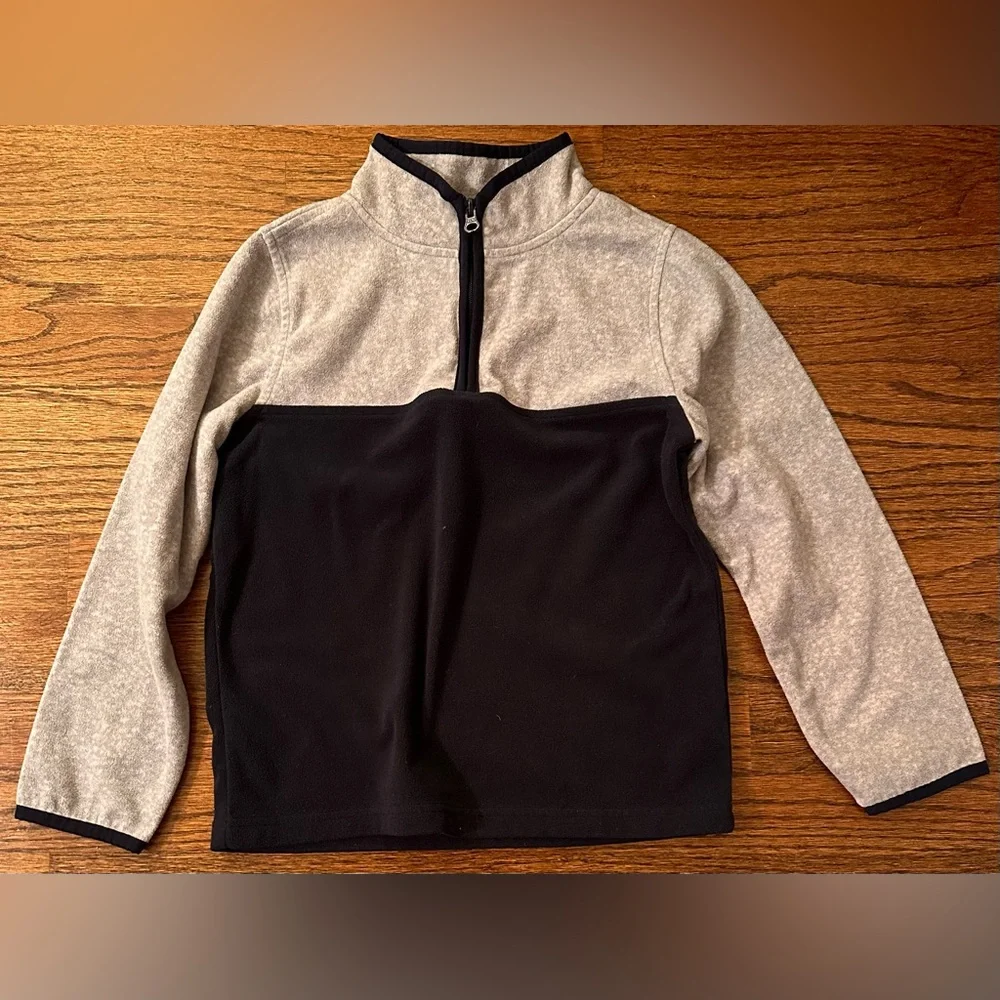 KIDS OshKosh B’Gosh Half-zip Fleece Pull-over - SIZE 8